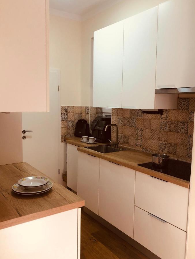Apartment Karin Rijeka Exteriör bild