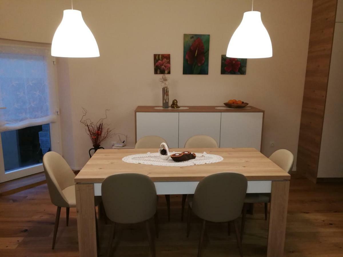 Apartment Karin Rijeka Exteriör bild